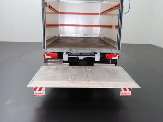 Mercedes-Benz SPRINTER 515CDI 9G-Tronic Automaat Bakwagen+Laadklep | Airco | Cruise | 3-Persoons