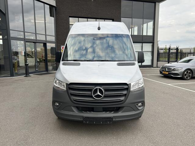 Mercedes-Benz SPRINTER 315 CDI L2 H2 MBUX / Navigatie / Camera / Parkeersensoren / Cruise control / Airco / 270 Graden achterdeuren