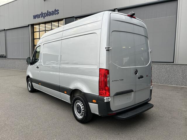 Mercedes-Benz SPRINTER 315 CDI L2 H2 MBUX / Navigatie / Camera / Parkeersensoren / Cruise control / Airco / 270 Graden achterdeuren