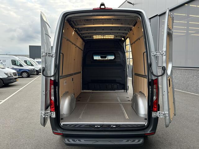 Mercedes-Benz SPRINTER 315 CDI L2 H2 MBUX / Navigatie / Camera / Parkeersensoren / Cruise control / Airco / 270 Graden achterdeuren