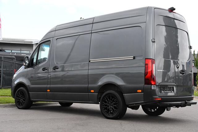 Mercedes-Benz SPRINTER 319 3.0 CDI L2H2 PB Edition 360 Camera, Carplay, Cruise, 3500kg, Trekhaak, Led, NAVI, 190pk, 2 x Schuifdeur, Uniek!