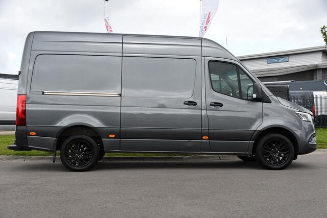 Mercedes-Benz SPRINTER 319 3.0 CDI L2H2 PB Edition 360 Camera, Carplay, Cruise, 3500kg, Trekhaak, Led, NAVI, 190pk, 2 x Schuifdeur, Uniek!
