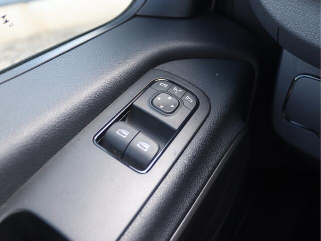 Mercedes-Benz SPRINTER 317 CDI L2 Pro D.C. | AIRCO/CARPLAY/CAMERA/3.500KG AHW | Certified