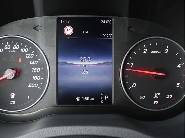 Mercedes-Benz SPRINTER 317 CDI L2H2 Select | AIRCO/CAMERA/DISTRONIC | Certified