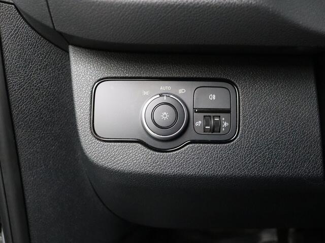 Mercedes-Benz SPRINTER 315CDI 9G-Tronic Automaat L2H2 | 3500Kg Trekken | Camera | Airco | Cruise | Betimmering | 3-Persoons