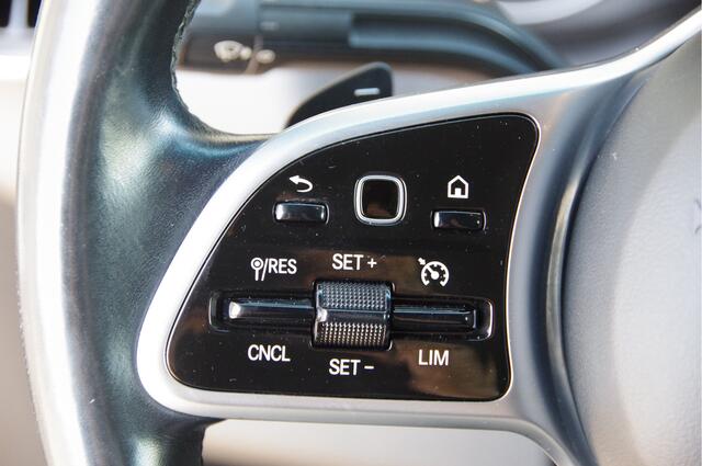 Mercedes-Benz SPRINTER 319 3.0 CDI V6 L2H2 AUT. LED, 360 CAMERA, TREKHAAK, STANDKACHEL, MBUX 10'', CRUISE, NAVI, CLIMA, PARKEERSENSOREN