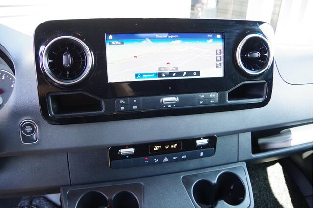 Mercedes-Benz SPRINTER 319 3.0 CDI V6 L2H2 AUT. LED, 360 CAMERA, TREKHAAK, STANDKACHEL, MBUX 10'', CRUISE, NAVI, CLIMA, PARKEERSENSOREN