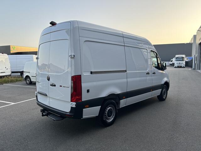 Mercedes-Benz SPRINTER 316 CDI L2 H2 3500KG Trekhaak / Sortimo / MBUX / Navigatie / Camera / Cruise control / Airco / 270 Graden achterdeuren