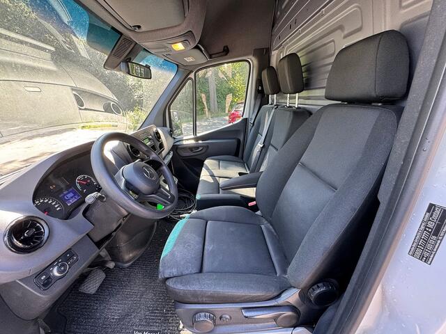 Mercedes-Benz SPRINTER eSprinter L2H2 55 kWh 3-p hollandia laadklep ecc,sidebar,lmv,pdc