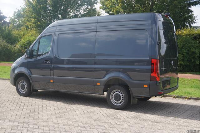 Mercedes-Benz SPRINTER 317CDI Pro L2H2 BPM VRIJ!! 10.25" Mbux Cam, Gev. Stoel, 3.5T Trekgewicht, LED!! NR. A527*