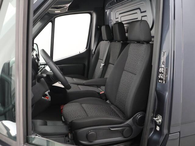 Mercedes-Benz SPRINTER 319 CDI | Aut. | L2 H2 | Select | 3500KG. AHW | EDITION | SPOILERPAKKET | TREEPLANKEN | LM-VELGEN | PARKEERCAMERA | MBUX | LED KOPLAMPEN | ZONNEKLEP | 2024 = BPM VRIJ | CERTIFIED