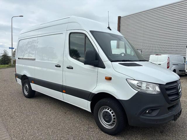 Mercedes-Benz SPRINTER 317CDI L2H2 Automaat Airco Navi Cruisecontrol 46000KM EURO 6