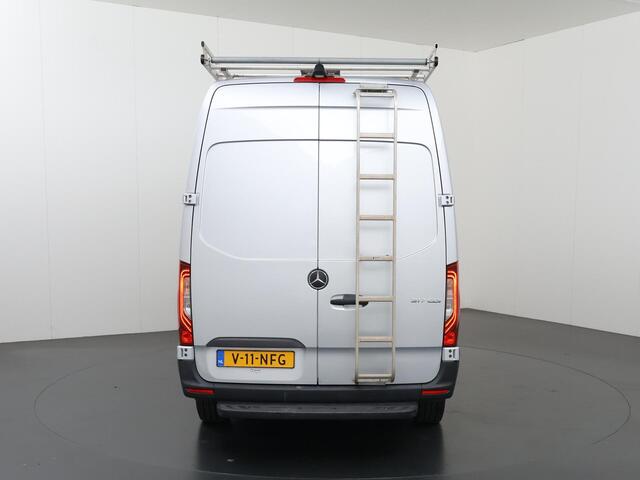Mercedes-Benz SPRINTER 317 CDI | Aut. | L2 H2 | Airco | LED Koplampen | Lederen Bekleding | 3-zits | Imperiaal + Ladder | Parkeercamera | Android Auto | Apple Carplay |