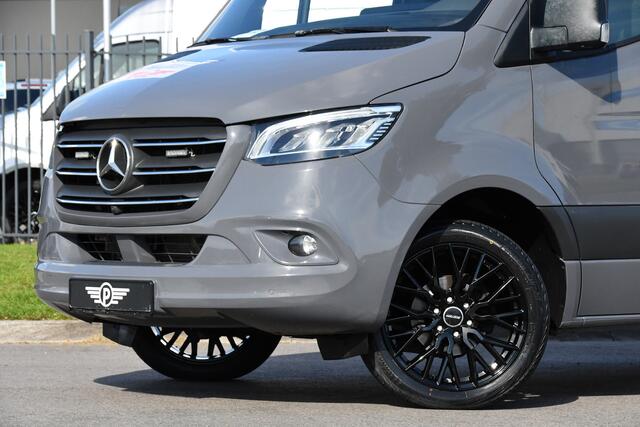 Mercedes-Benz SPRINTER 319 V6 3.0 CDI L3H2 PB Edition Adaptieve Cruise, 360 Camera, 10,5'' Mbux, LED, 3500kg Trekhaak, Automaat, Stoelverwarming, Sensoren, Uniek!