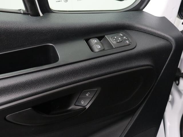 Mercedes-Benz SPRINTER 315CDI L2H2 | Navigatie | Camera | Trekhaak | 3-Persoons | Airco | Cruise
