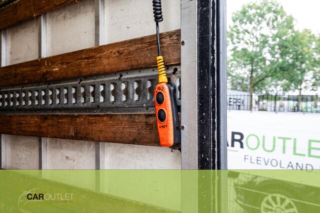 Mercedes-Benz SPRINTER AUTOMAAT 514 2.2 CDI 432 HD DC Nette zeer goed onderhouden MB Bakwagen met D'Hollandia laadklep. Dubbellucht, NIEUWE APK/ 6X NIEUWE BANDEN/ NIEUWE TURBO ETC.