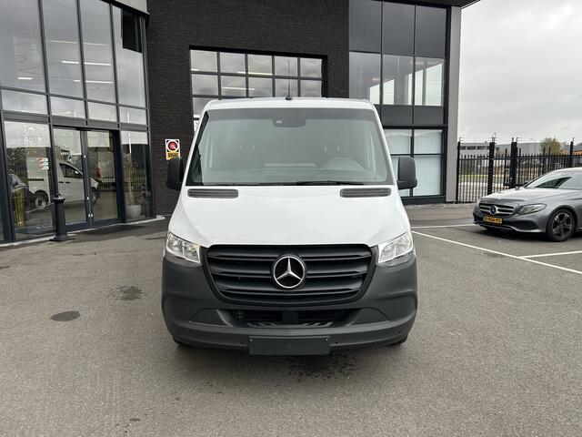Mercedes-Benz SPRINTER 317 CDI L2 H1 SORTIMO / Automaat / MBUX / Camera / Parkeersensoren / Navigatie / Airco