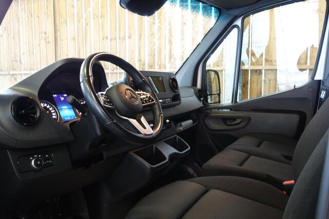 Mercedes-Benz SPRINTER 211 1.9 CDI L2H2 FWD Automaat Airco Cruise Control Navi Trekhaak Imperiaal