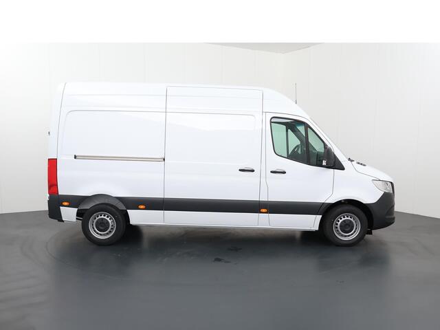Mercedes-Benz SPRINTER 211 CDI GB L2 FWD Functional 311 1.9 CDI L2H1 Functional Mercedes-Benz Sprinter 211 CDI GB L2 FWD Functional | Navigatie | Parkeercamera | Airco | Cruise control