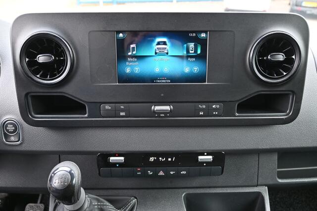 Mercedes-Benz SPRINTER 317 CDI L2H2 RWD MBUX met camera, Led in laadruimte, Opstap