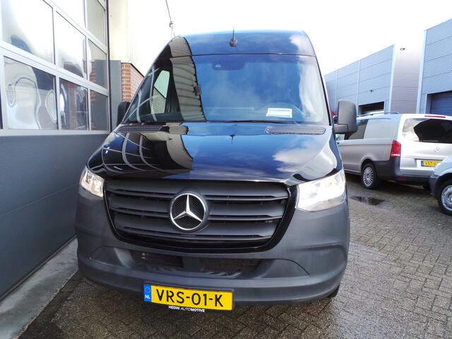Mercedes-Benz SPRINTER 315 1.9 CDI L2H2 Aut. Laadklep 750kg Airco,Cruise,Navigatie,Enz