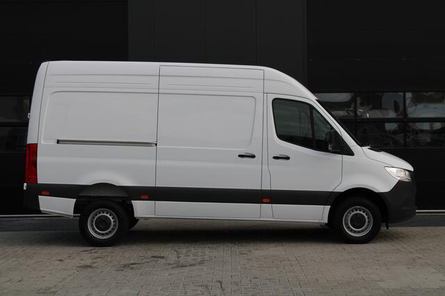 Mercedes-Benz SPRINTER 317CDI L2H2 Pro - Mbux 10 - Airco - Camera - Bind spot - Cruise - Rijklaar
