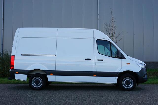 Mercedes-Benz SPRINTER 317 L2H2 RWD Automaat |EURO6 |1e eigenaar |Topstaat |Betimmering |Fabrieksgarantie |Camera |Cruise |Navi |Climate control |Stoelverwarming |3500 KG |170 pk