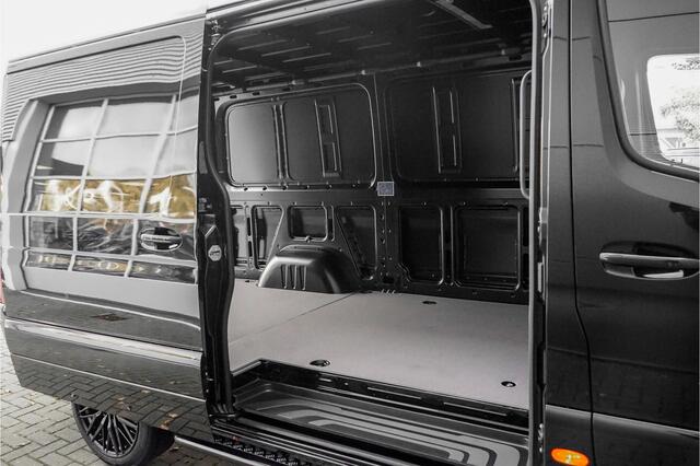 Mercedes-Benz SPRINTER 319 1.9 CDI L2H1 BPM Vrij Black Pack Vol 20" Distronic Camera Trekhaak 3.5T