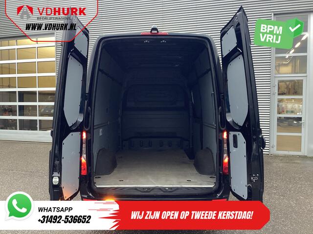 Mercedes-Benz SPRINTER 317 CDI Aut. L2H2 3.5t Trekverm./ Gev.Stoel/ Standkachel/ Carplay/ Camera/ Navi/ Cruise/ DAB/ LMV/ Sidebars/ Trekhaak