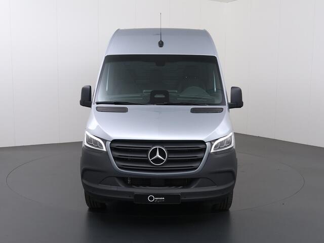 Mercedes-Benz SPRINTER 319 CDI | Aut. | L2 H2 | Pro | LED | 3500 KG AHW VOORBEREIDING | STOELVERWARMING | ACHTERUITRIJCAMERA | METALLIC | E4S SMARTPHONE INTEGRATIE | DODEHOEKDETECTIE | LICHTMETALEN VELGEN