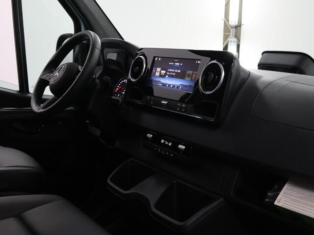 Mercedes-Benz SPRINTER 319 CDI | Aut. | L2 H2 | Pro | LED | 3500 KG AHW VOORBEREIDING | STOELVERWARMING | ACHTERUITRIJCAMERA | METALLIC | E4S SMARTPHONE INTEGRATIE | DODEHOEKDETECTIE | LICHTMETALEN VELGEN