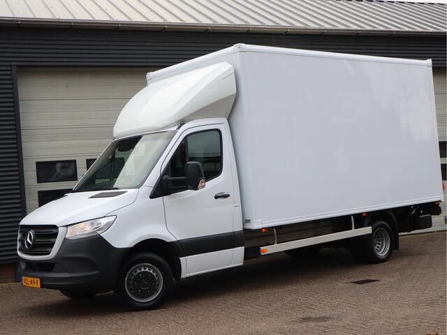 Mercedes-Benz SPRINTER 515 CDI Euro 6 Automaat Bakwagen Laadklep - MBUX - Cruise