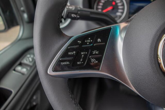 Mercedes-Benz SPRINTER 319 1.9 CDI 191PK L2H2 Pro, Adaptive Cruise, Carplay, Stoelverwarming, Trekhaak, Camera, Full LED, Comfortstoelen, DAB+.