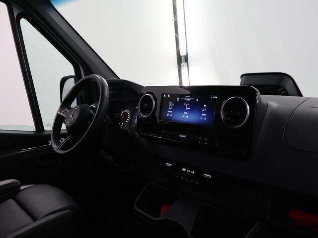 Mercedes-Benz SPRINTER 319 CDI | Aut. | L2 H2 | Pro | 3500 KG. AHW | LED | 3500 KG AHW VOORBEREIDING | STOELVERWARMING | ACHTERUITRIJCAMERA | METALLIC | E4S SMARTPHONE INTEGRATIE | DODEHOEKDETECTIE | LICHTMETALEN VELGEN