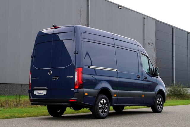 Mercedes-Benz SPRINTER 315 CDI L2H2 RWD |Topstaat |1e eigenaar |150 pk |Camera |Cruise |Climate control |Navi |Dode-hoek detectie |3500 KG |EURO6 |Bluetooth |Betimmering