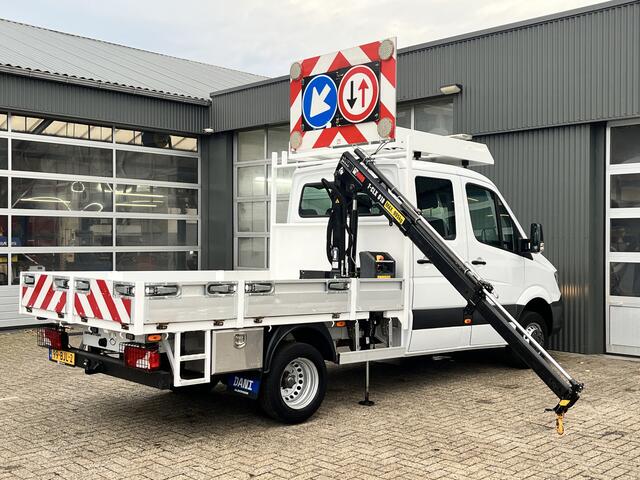 Mercedes-Benz SPRINTER 514 CDI 366 Hiab Laadkraan 018T Trekhaak 3500kg Airco 6 persoons uitvoering Open laadbak Pick-up Euro 6 Verkeersbord Actiebord Pijlenbord Bakwagen P-up Tachograaf 1e eigenaar ex gemeente