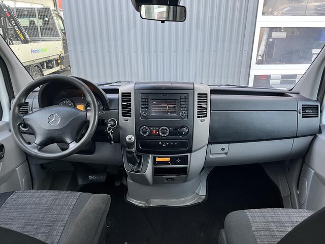 Mercedes-Benz SPRINTER 514 CDI 366 Hiab Laadkraan 018T Trekhaak 3500kg Airco 6 persoons uitvoering Open laadbak Pick-up Euro 6 Verkeersbord Actiebord Pijlenbord Bakwagen P-up Tachograaf 1e eigenaar ex gemeente