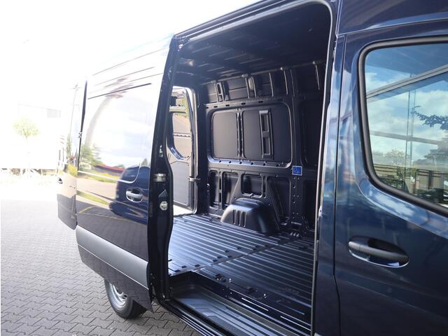 Mercedes-Benz SPRINTER 317 L2 Pro HD NAVI CARPLAY/ANDROID AUTO VOORBER. 3,5T AHW
