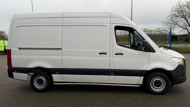Mercedes-Benz SPRINTER 311 CDI 84KW 114PK RWD L2H2 EURO 6 SERVICE WAGEN AIRCO/ CAMERA/ 100% DEALERONDERHOUDEN