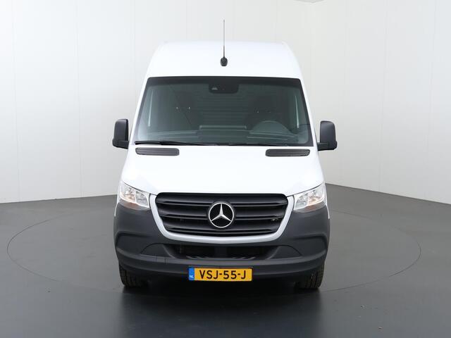 Mercedes-Benz SPRINTER 315 CDI Aut. | L2 H2 | Laadklep | Navigatie | 2-zits | DHollandia Laadklep | Achteruitrijcamera | Spiegelpakket | Cruise Contol | Zijwindassistent | Certified |