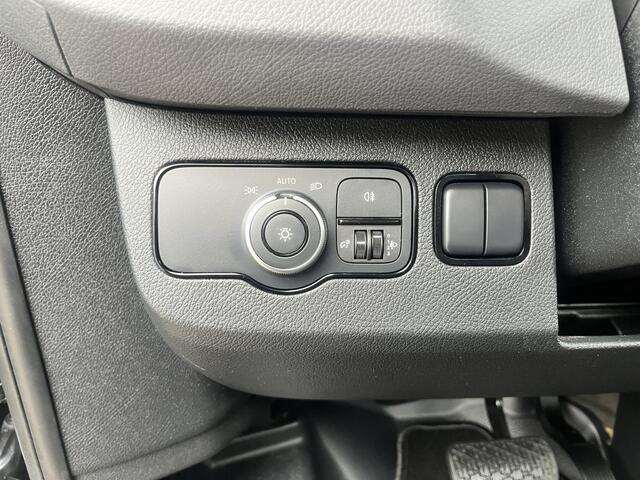 Mercedes-Benz SPRINTER 515 1.9 CDI L2 Automaat Hiab 029 Laadkraan Lier Trekhaak 3500kg trekgewicht Airco Cruise controle 3-Persoons Kraan Autolaadkraan Dubbele lucht Gereedschapskist Open laadbak Pick-up p-up Euro 6