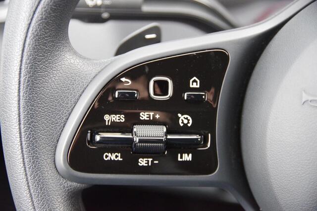 Mercedes-Benz SPRINTER 319 3.0 CDI V6 AUT. BAKWAGEN/LAADKLEP/ZIJDEUR, LED, CRUISE, CLIMA, DAB, NAVI BY APPLE CARPLAY, MEUBELBAK