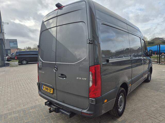 Mercedes-Benz SPRINTER 319 3.0 CDI L2H2 3500 trekhaak voorschade zeer mooi EURO VI-D mercedes dealer onderhouden automaat 172.000km