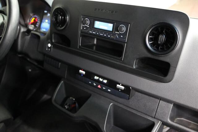 Mercedes-Benz SPRINTER 515 1.9 CDI BAKWAGEN LAADKLEP AUTOMAAT