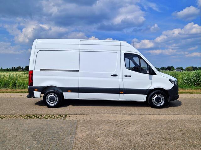 Mercedes-Benz SPRINTER 211 1.9 CDI L2 H2 - 110 Pk - Euro 6 - MBUX - Parkeercamera