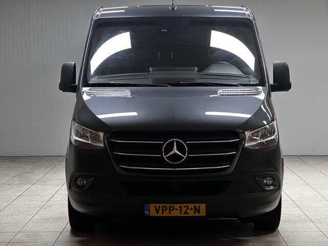 Mercedes-Benz SPRINTER 211 1.9 CDI L2H2 FWD /AUTOMAAT! /Trekhaak! /Camera /3-Zitplaatsen /Zij-schuifdeur rechts /Apple + Android /DAB+! /Keyless Go /Stoelverw. /Navi /Climat /Cruise /Elek. pakket /Bluetooth /Armsteun.