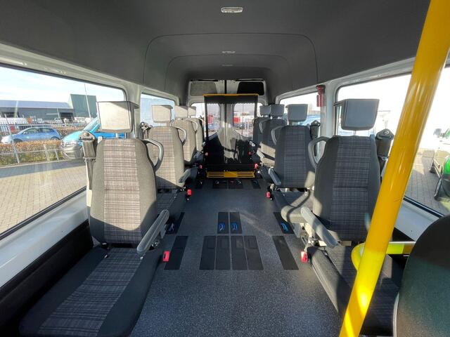 Mercedes-Benz SPRINTER Tourer Rolstoelbus / Personenbus 314 CDI L2H2 366 Automaat (Zeer nette rolstoelbus met geïntegreerd fixeersysteem + voorinstap!)