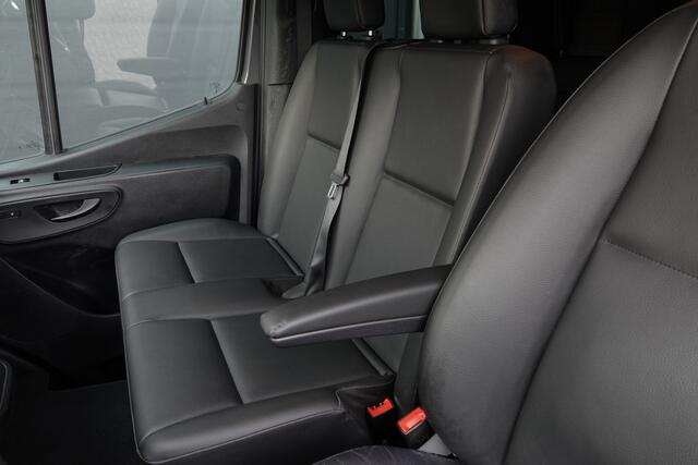 Mercedes-Benz SPRINTER L3 Dubbele Cabine 317Cdi 170Pk 9G-Tronic | Open laadbak | 7-Persoons | RWD | Trekhaak | 3.500Kg trekgewicht
