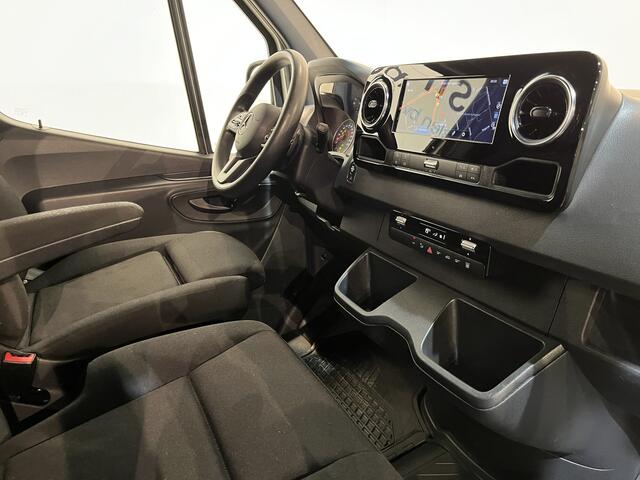 Mercedes-Benz SPRINTER 317 CDI L2H2 RWD Automaat / Servicebus / Sortimo Inrichting / Euro 6 / Airco / Camera / Lier / CarPlay / Cruise Control / Navigatie / 3-Zits / 58.600 KM !!