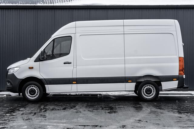Mercedes-Benz SPRINTER 317 CDI L2H2 | Mbux | Facelift | Navi | Camera | Adapt.Cruise | Automaat
